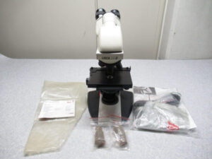 未使用 Leica ライカ DME 生物顕微鏡